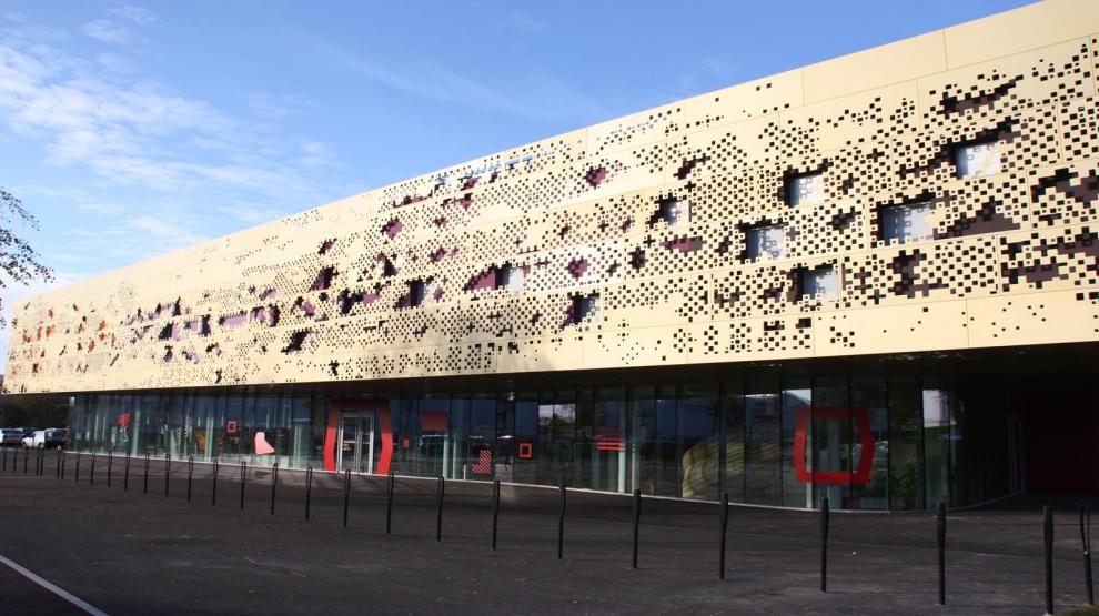 La façade de la Maison des Arts