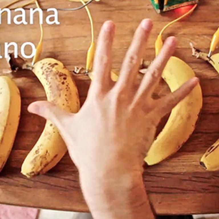 Un piano/banane