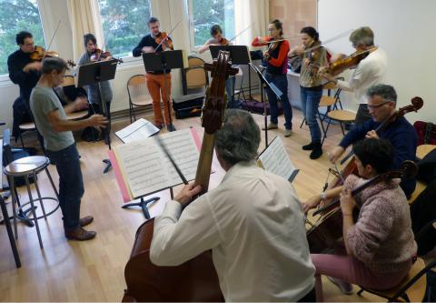 L'ensemble instrumental en répétition